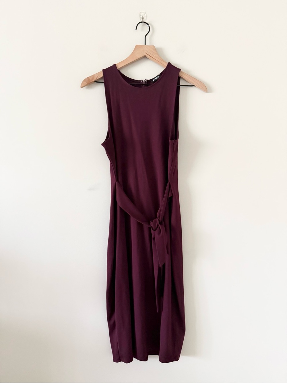 Express Burgundy Sleeveless Tie Waist Midi Dress M